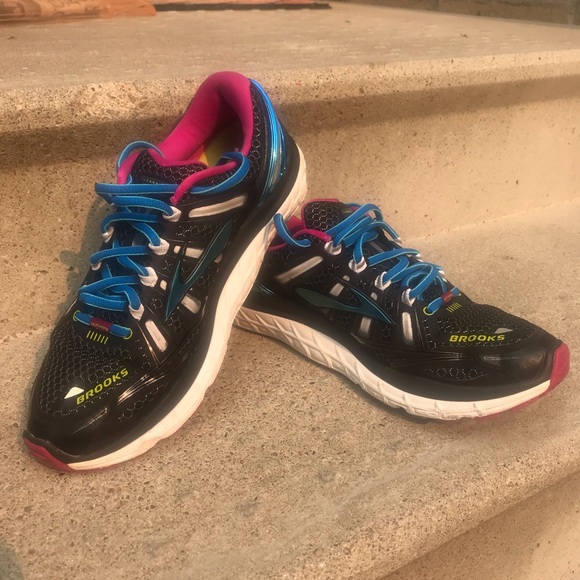 Brooks Shoes - Brooks Transcend Running Shoes - Women’s Size 9